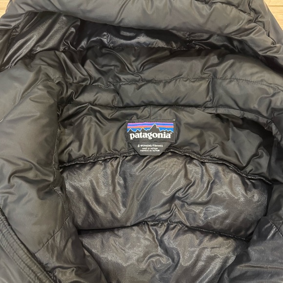 Patagonia Women's Fitz Roy Down Hoodie Jacket - Picture 6 of 6